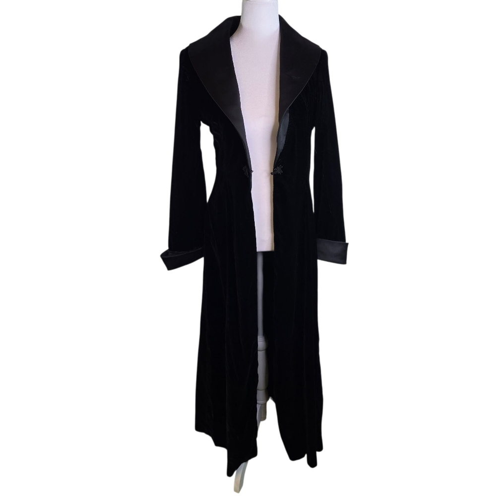 Vtg 80s Black Velvet Satin Gothic Witchy Long Coat - Picture 2 of 11